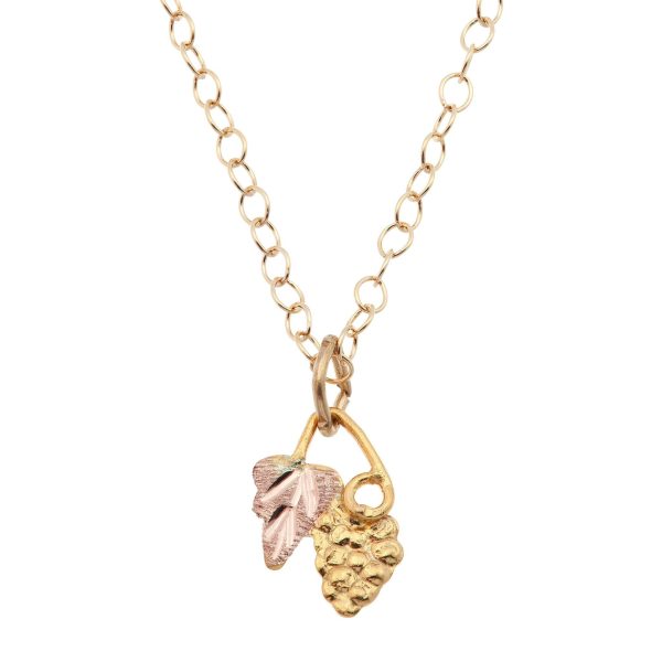 Dainty Grape Cluster with Leaf, Mt. Rushmore · 10K Gold